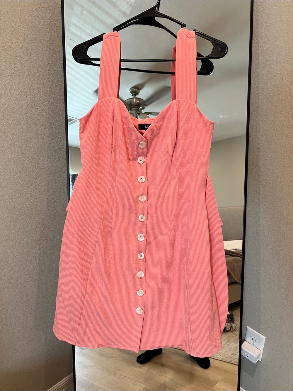 Lulu's Coral Pink Button-Front Crop Top